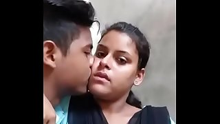 Desi college lovers steamy kiss