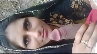 Indian desi aunty fellating young boy huge cock